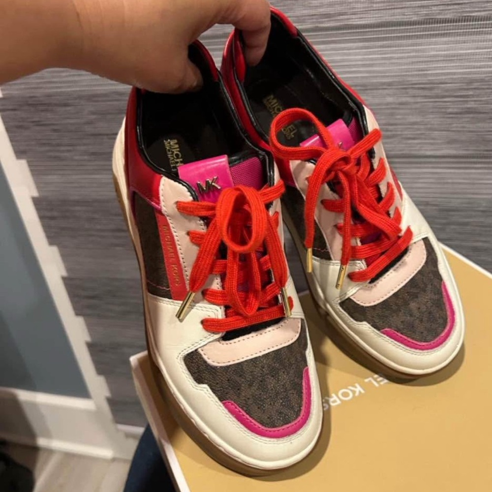 Michael Kors Red and Pink Sneakers Dynamic Color-Blocking Design